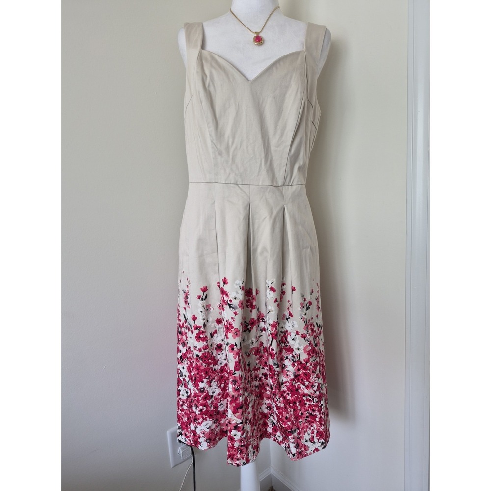 White house Black market Cocktail Dress Beige/pink Flowers Size 12 Cotton